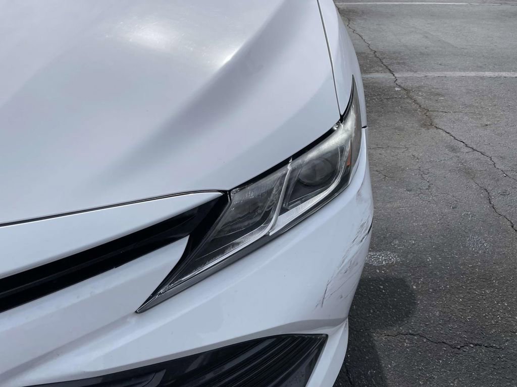 Used 2019 Toyota Camry LE image 12