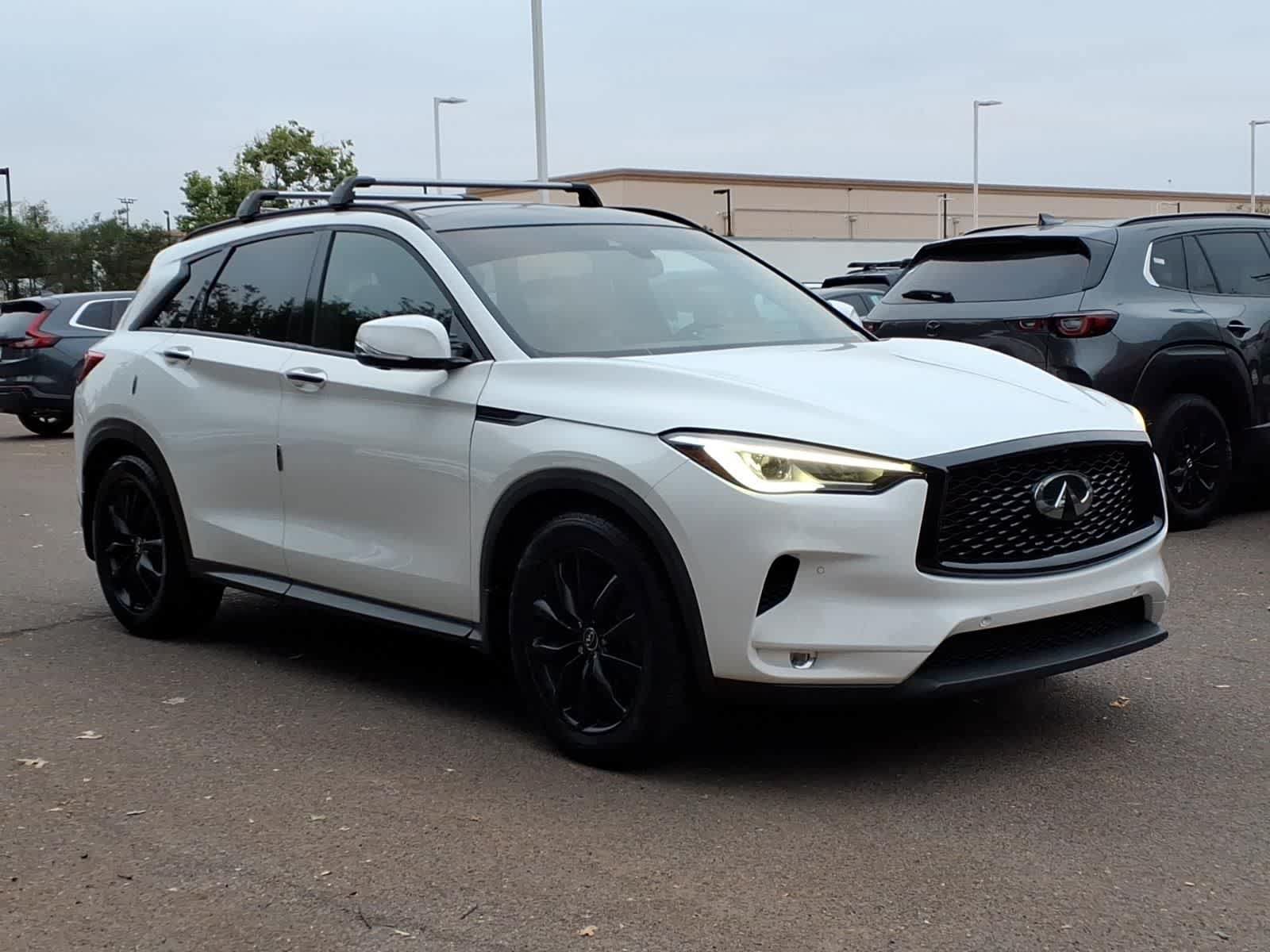 Used 2019 INFINITI QX50 Essential w/ Premium Heat Package FWD image 3