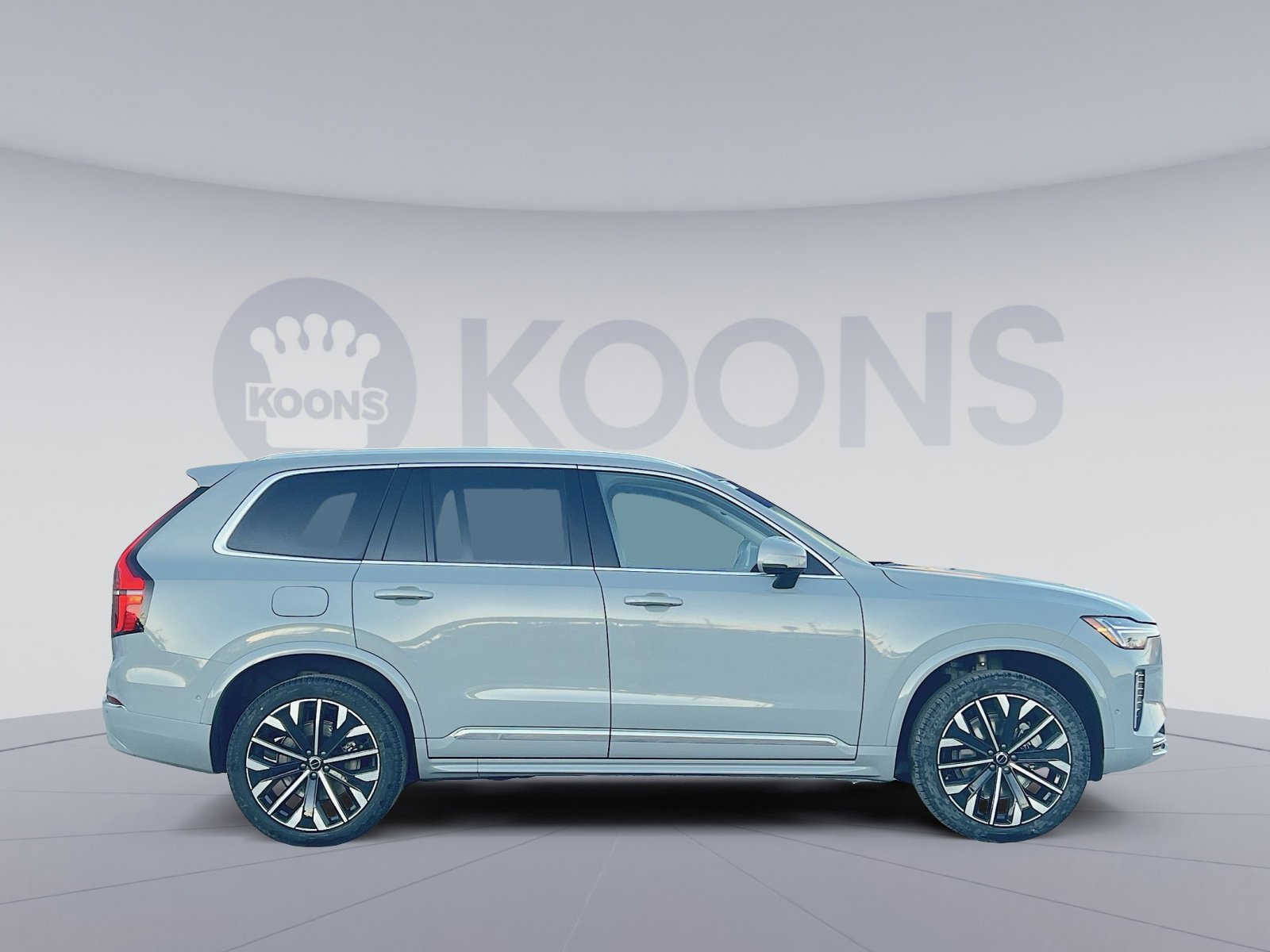 New 2026 Volvo XC90 B6 Plus w/ Protection Package Premier AWD/4WD image 8