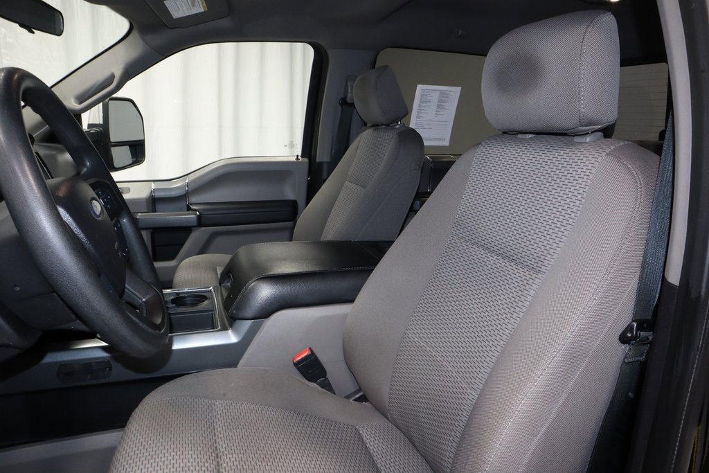 Used 2020 Ford F350 XLT w/ XLT Premium Package image 25