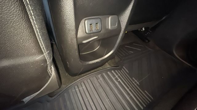 Used 2016 Chevrolet Colorado Z71 image 25