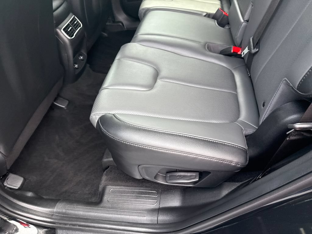 Certified 2023 Hyundai Santa Fe SEL w/ Premium Package AWD/4WD image 18