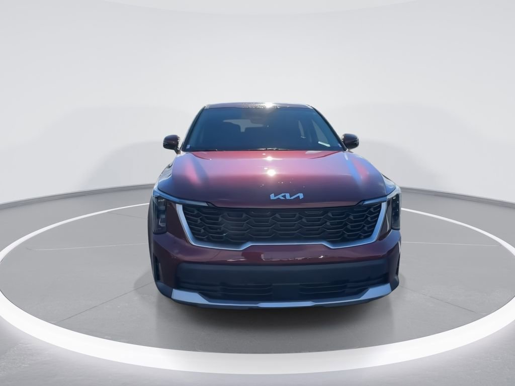 Used 2025 Kia Sorento LX image 3