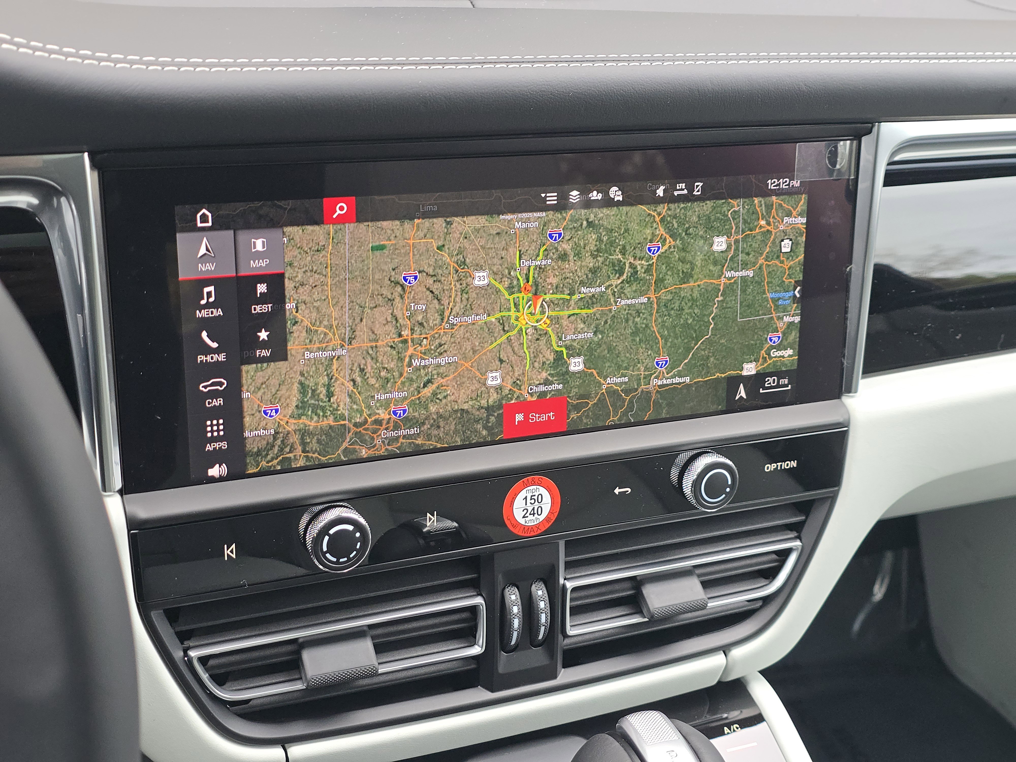 New 2026 Porsche Macan image 22