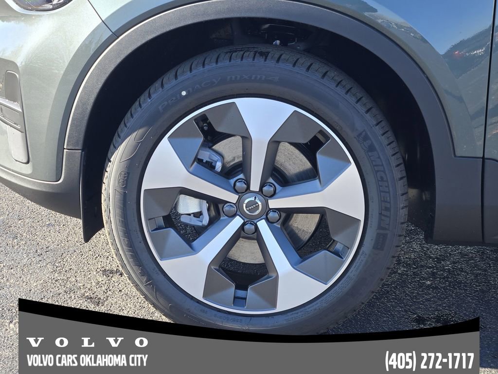 New 2026 Volvo XC40 B4 Core w/ Protection Package Premier image 11