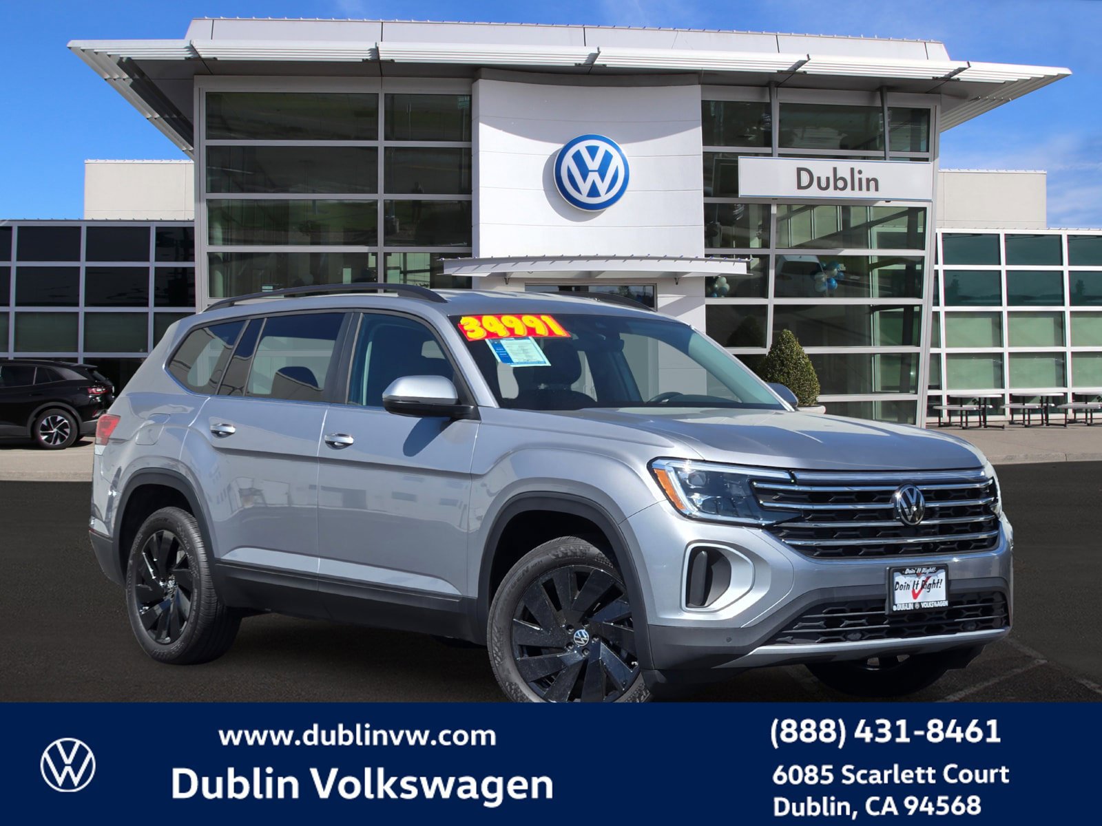 Used 2024 Volkswagen Atlas SE AWD/4WD image 1
