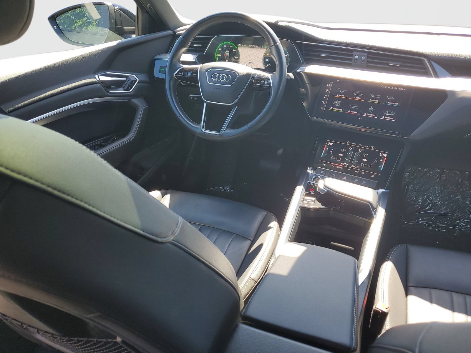 Used 2024 Audi Q8 e-tron Premium AWD/4WD image 11