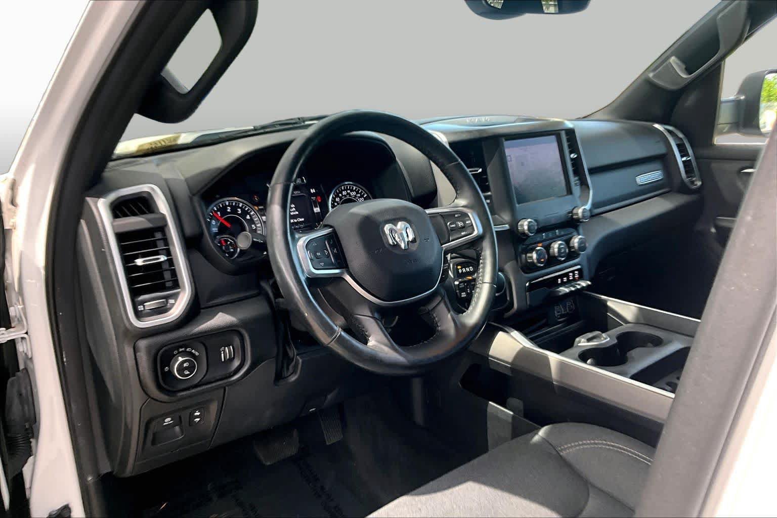 Used 2022 RAM 1500 Big Horn AWD/4WD image 17