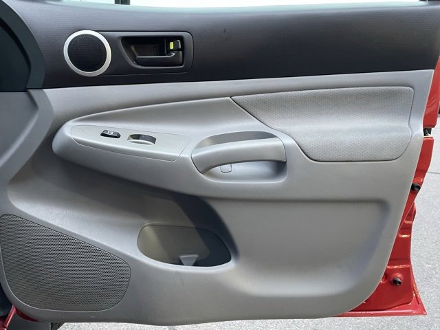 Used 2011 Toyota Tacoma 4x4 Double Cab image 23