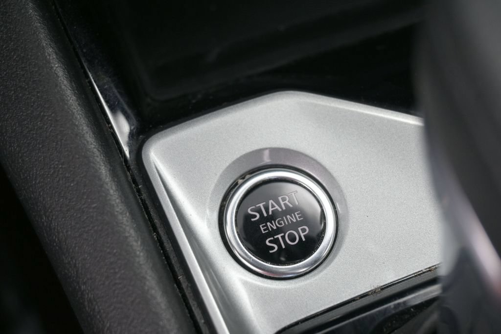 Used 2024 Nissan Altima 2.5 SV FWD image 29
