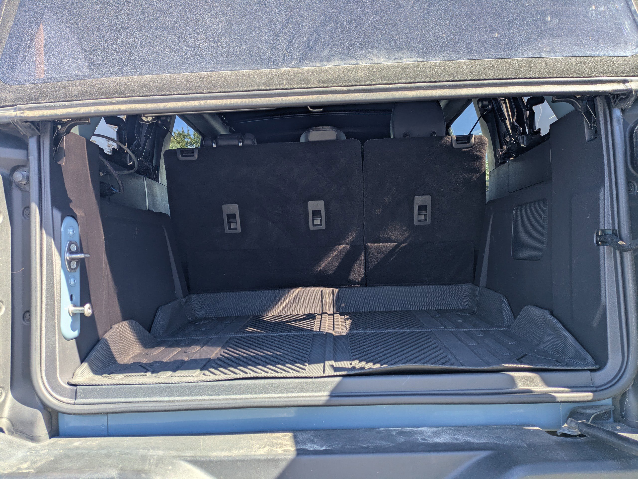 Used 2023 Ford Bronco Wildtrak image 11