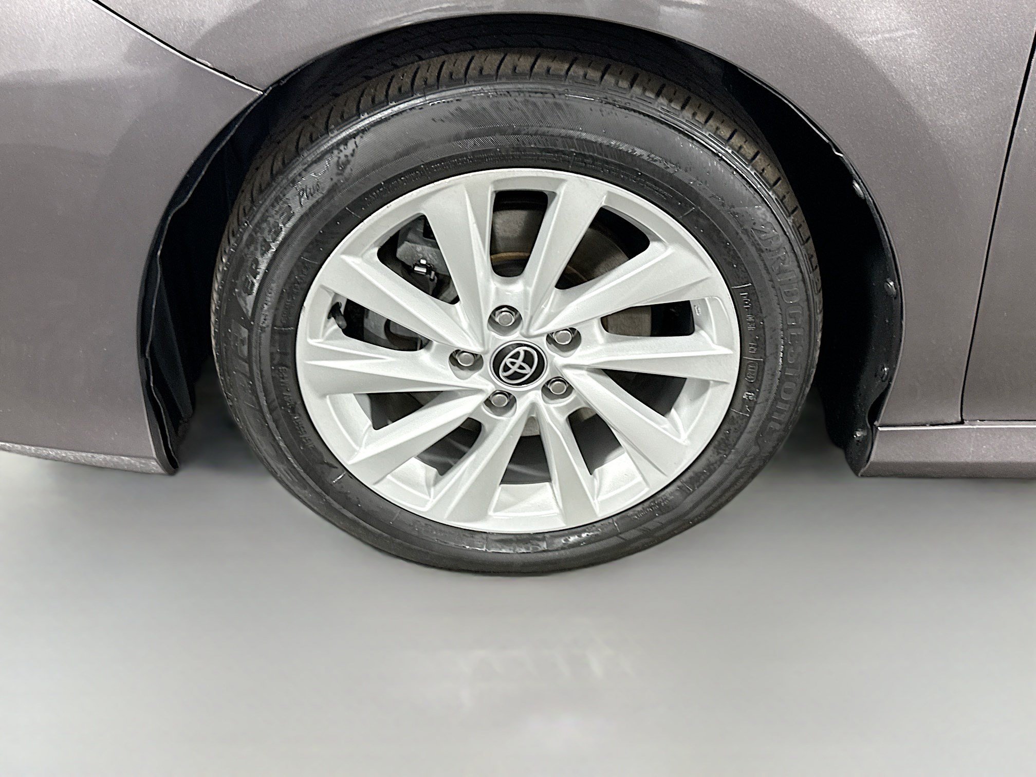 Used 2022 Toyota Camry LE FWD image 37