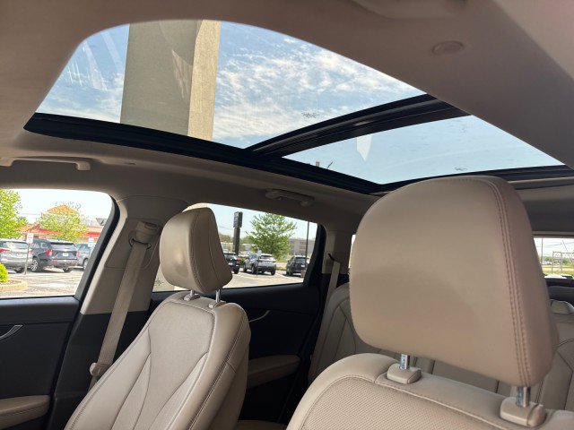 Used 2023 Lincoln Nautilus Reserve AWD/4WD image 12