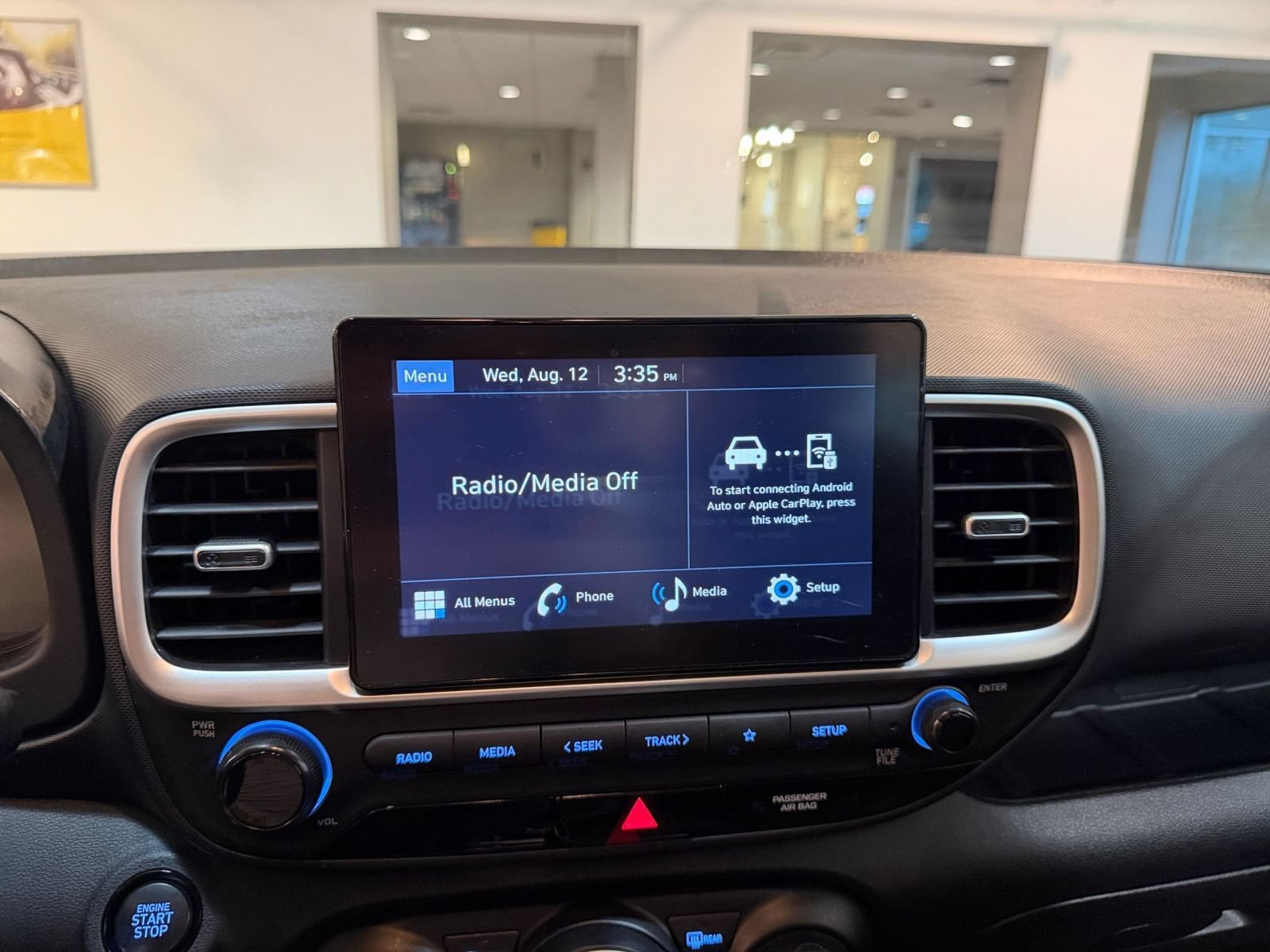 Used 2026 Hyundai Venue SEL FWD image 16