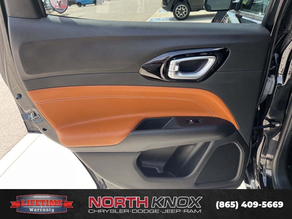Used 2024 Jeep Compass Limited AWD/4WD image 14
