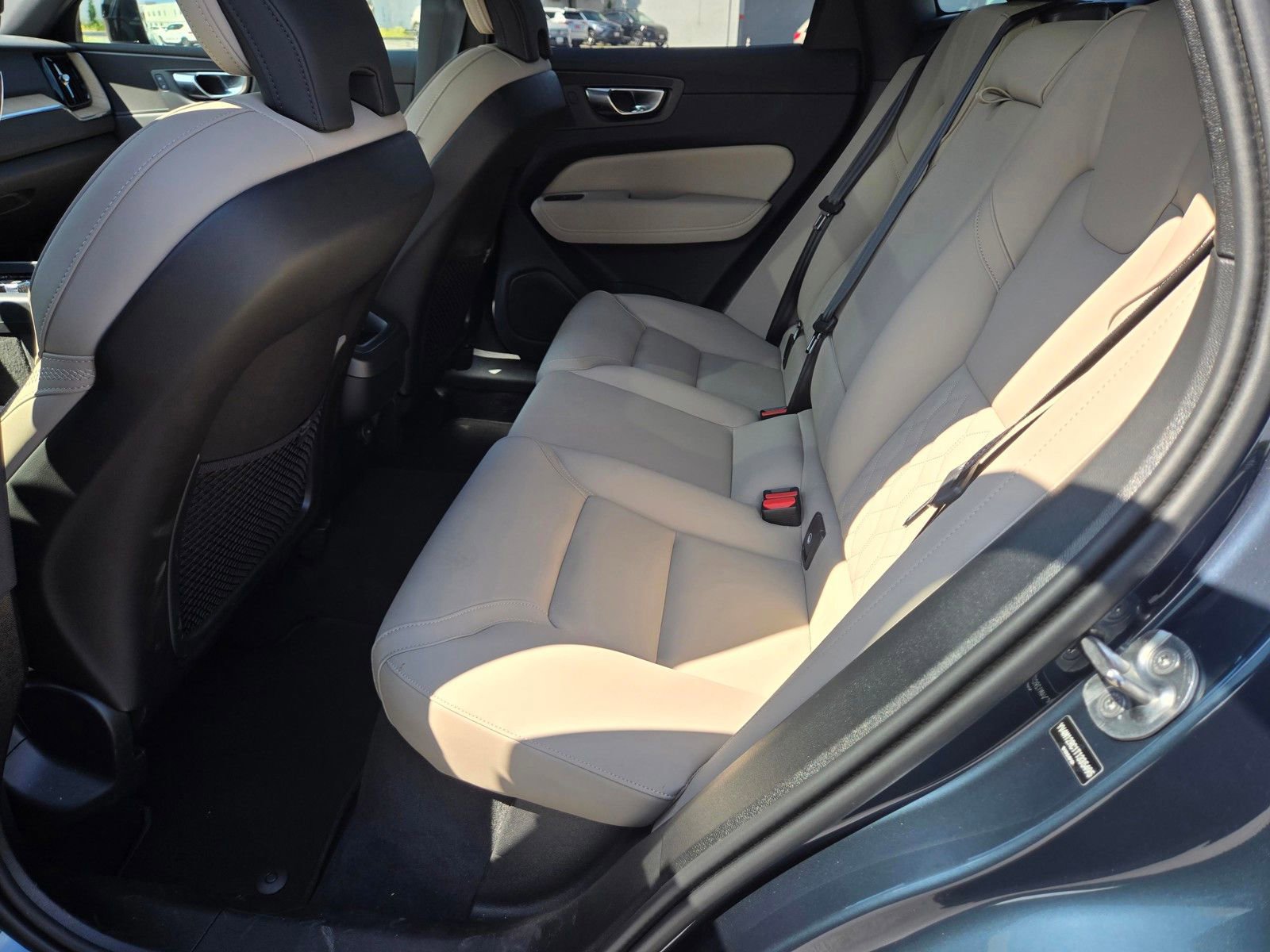 Used 2026 Volvo XC60 B5 Plus w/ Protection Package Premier AWD/4WD image 9