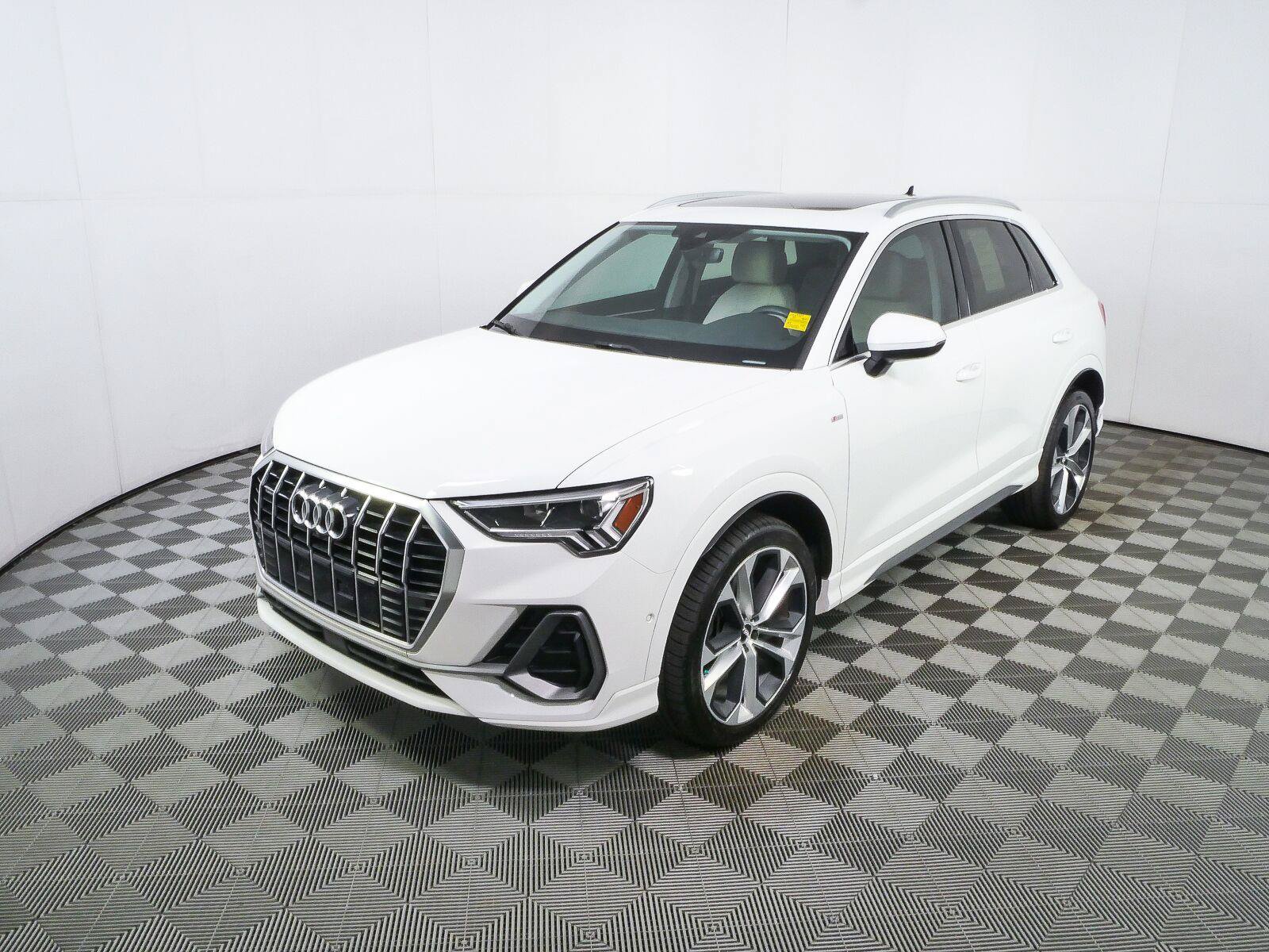 Used 2020 Audi Q3 2.0T Prestige AWD/4WD image 24
