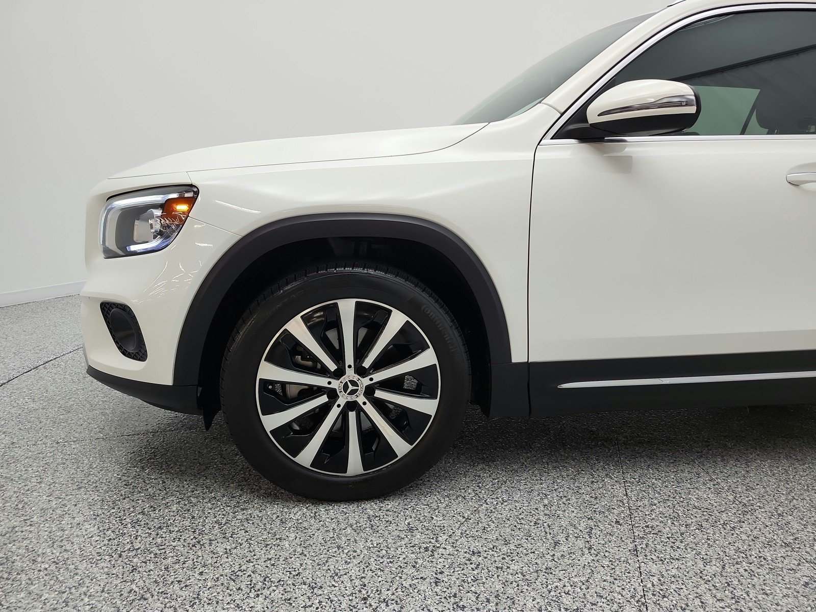 Used 2022 Mercedes-Benz GLB 250 image 21