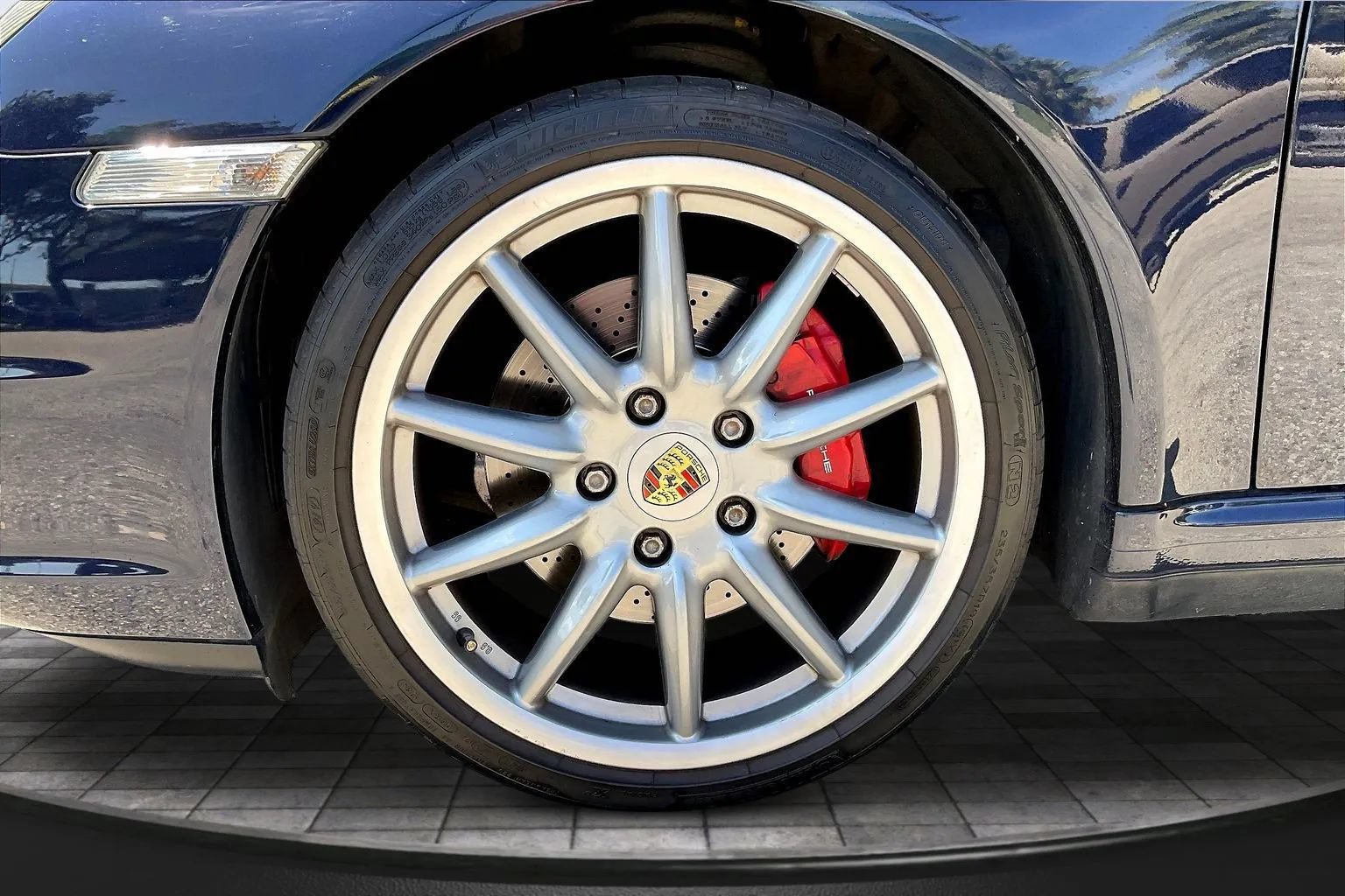 Used 2006 Porsche 911 Carrera 4S AWD/4WD image 32