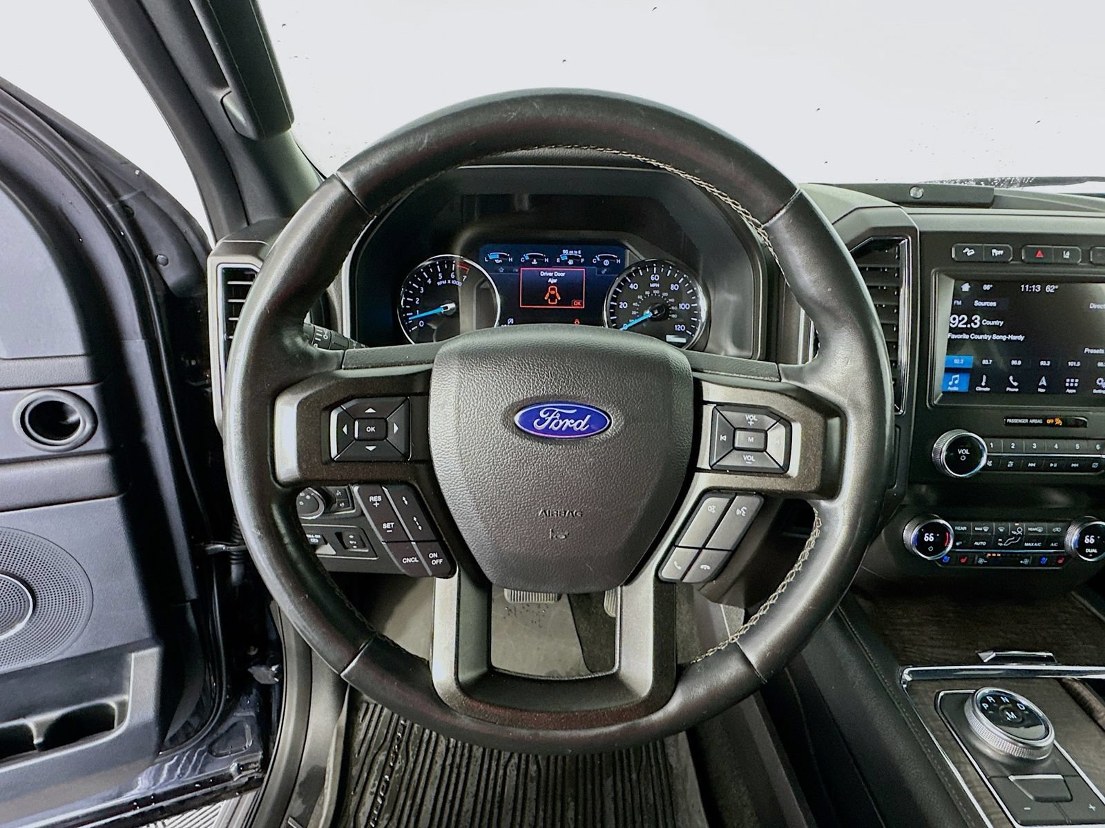 Used 2019 Ford Expedition Limited w/ Equipment Group 302A AWD/4WD image 11