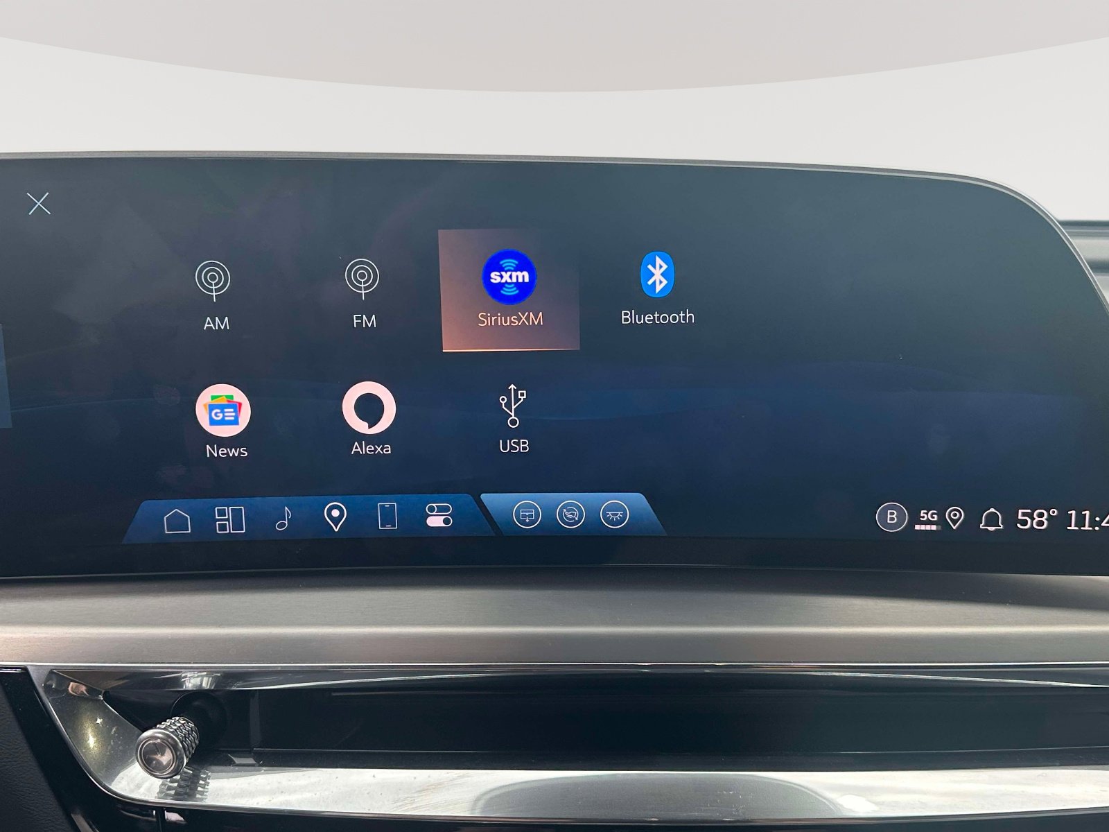 Certified 2024 Cadillac Lyriq Luxury image 10