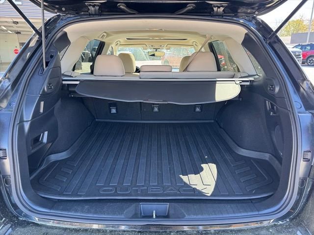 Used 2018 Subaru Outback 2.5i Limited image 10