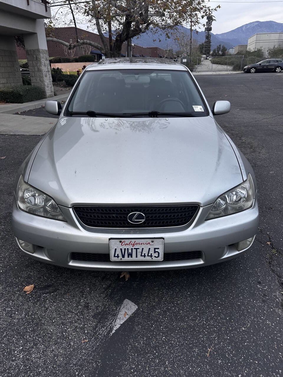 Used 2002 Lexus IS 300 image 9