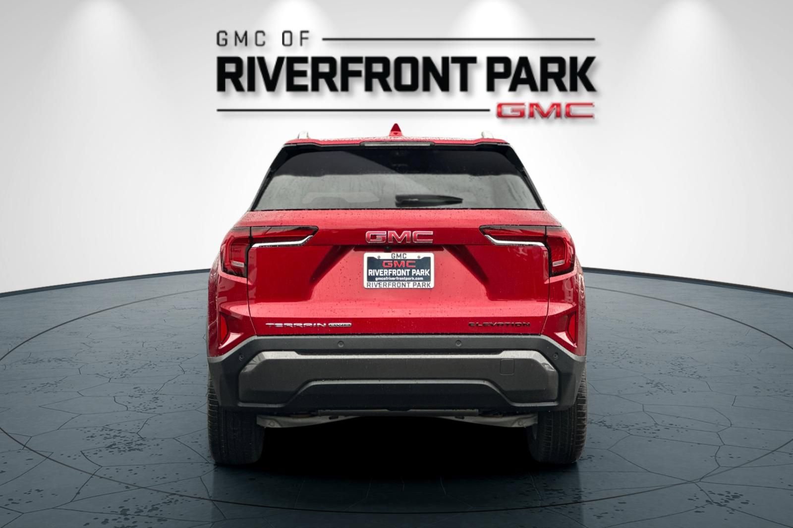 New 2026 GMC Terrain Elevation w/ Elevation Premium Package AWD/4WD image 4