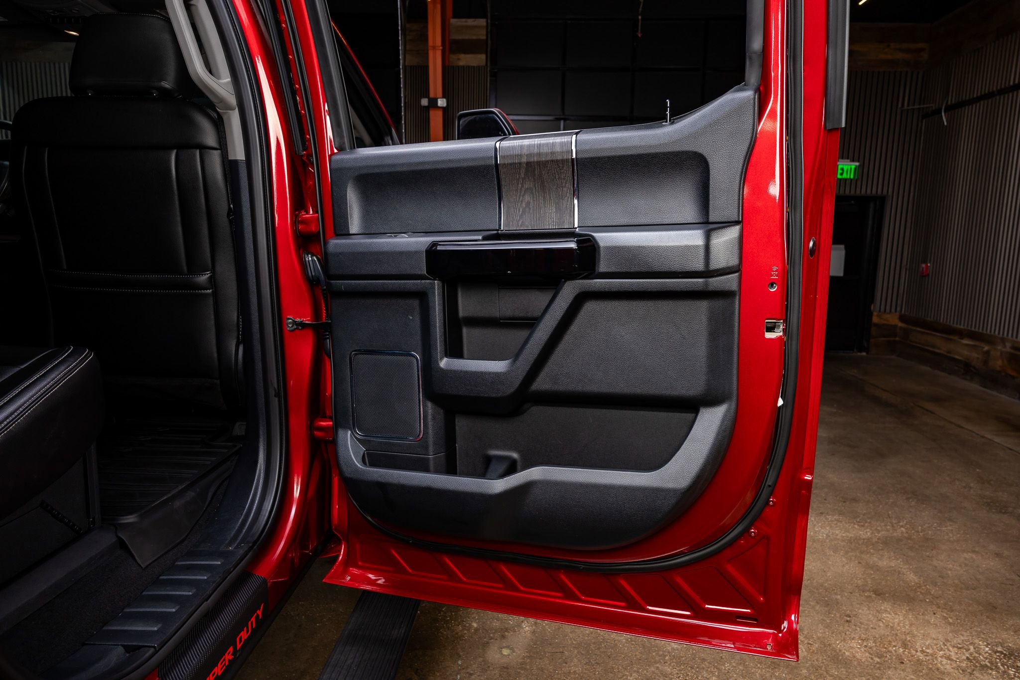 Used 2021 Ford F250 Lariat w/ Lariat Ultimate Package image 39