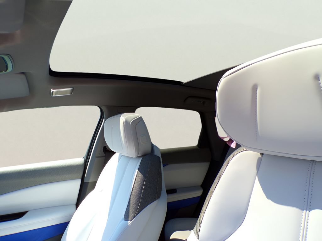 New 2027 Cadillac Optiq Luxury AWD/4WD image 10