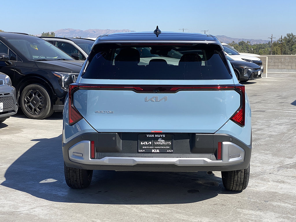 New 2027 Kia Seltos S FWD image 5