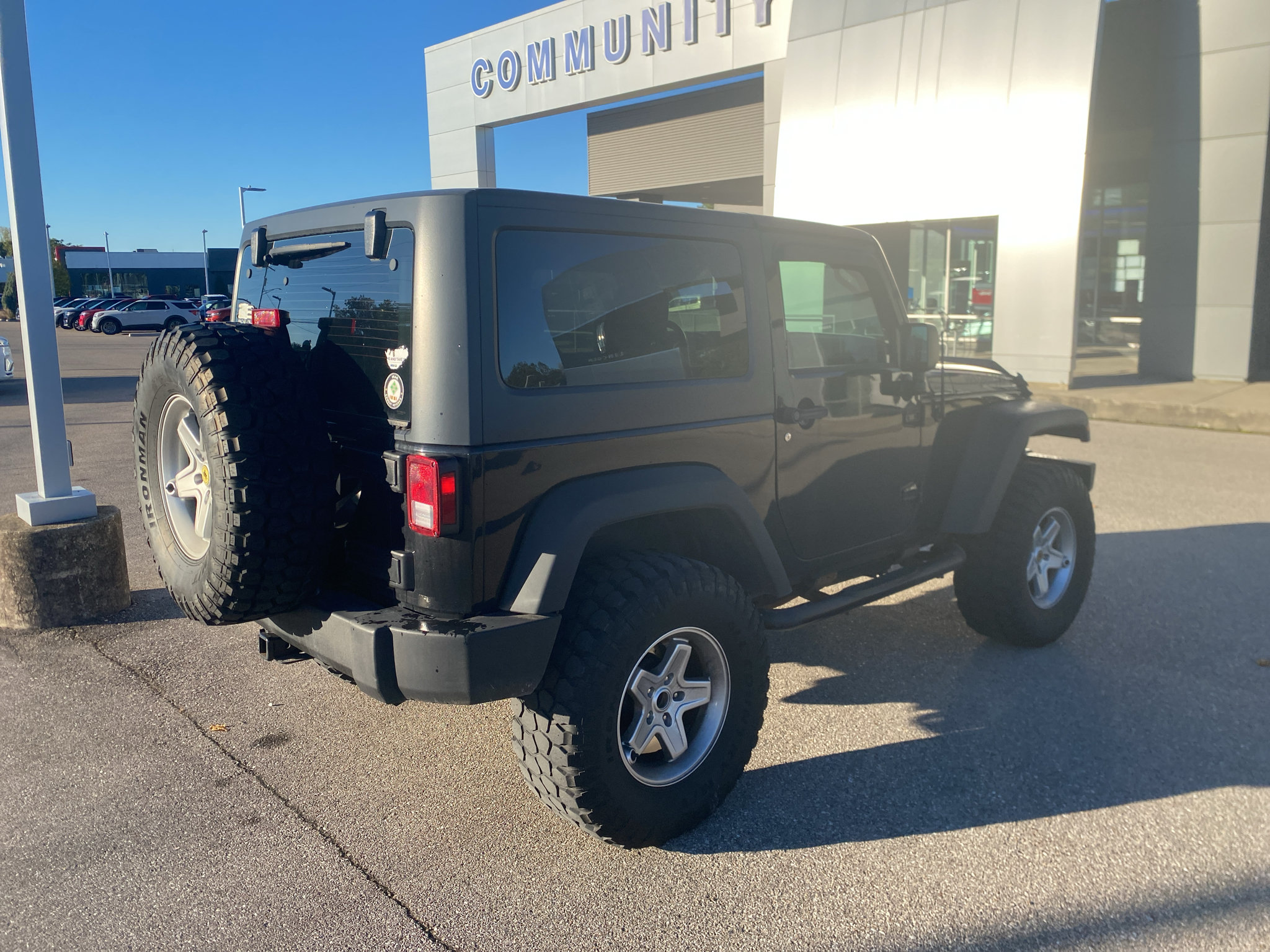 Used 2016 Jeep Wrangler Sport w/ Quick Order Package 24S AWD/4WD image 3