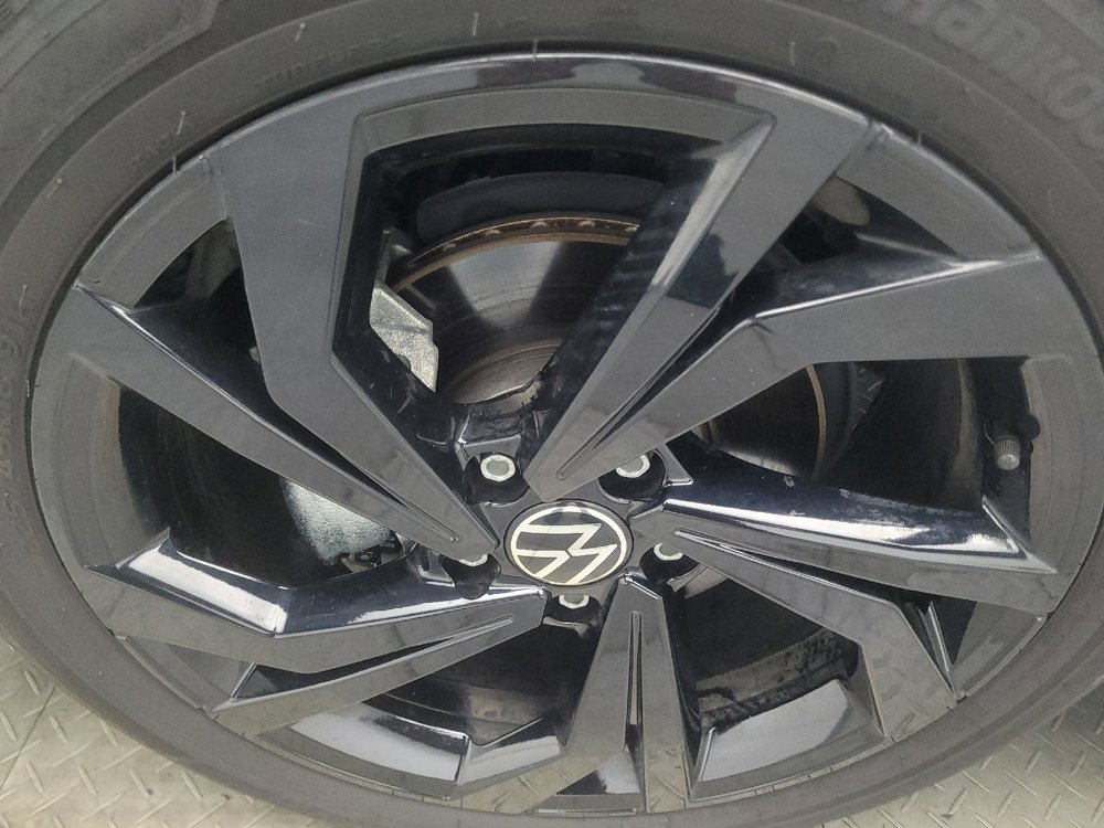 Used 2025 Volkswagen Jetta SE w/ Sunroof Package FWD image 31