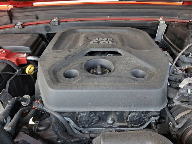 Used 2019 Jeep Wrangler Unlimited Sahara AWD/4WD image 29