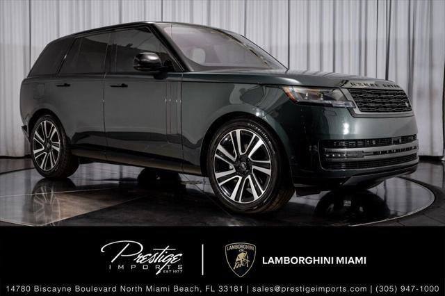 Used 2023 Land Rover Range Rover SE AWD/4WD image 2