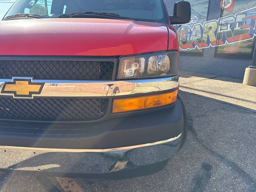New 2026 Chevrolet Express 3500 w/ Driver Convenience Package RWD image 3