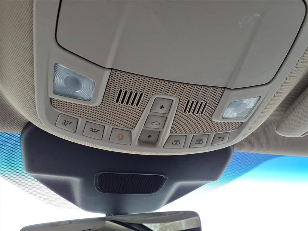 Used 2020 Lincoln Nautilus Reserve w/ Class II Trailer Tow Package image 20