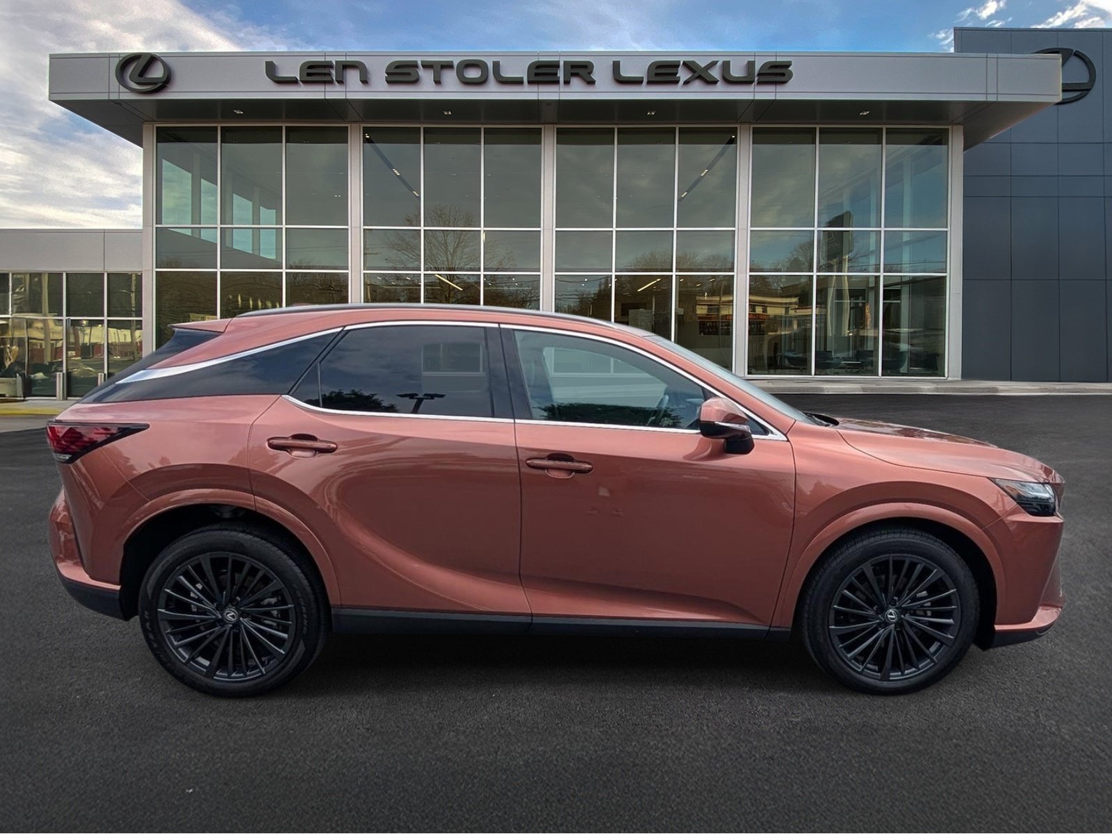 Certified 2025 Lexus RX 350 Premium w/ Accessory Package AWD/4WD video 2