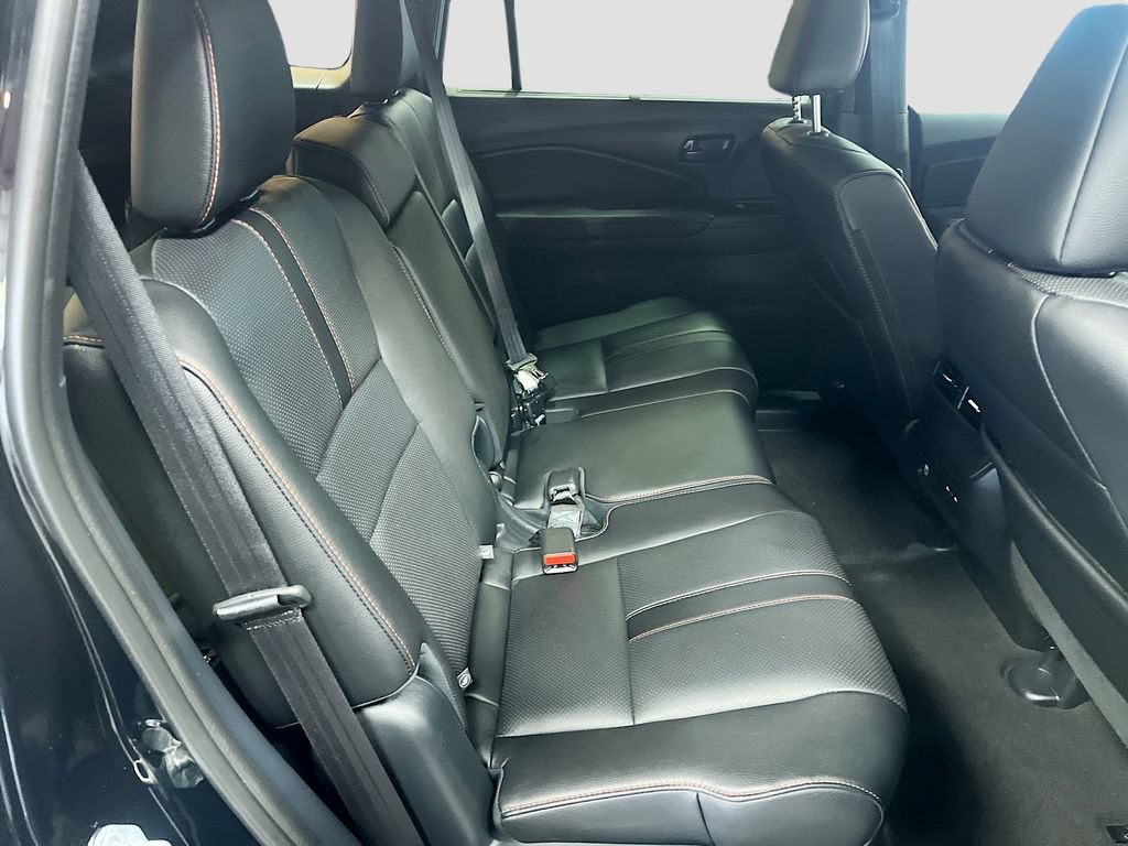 Used 2025 Honda Passport TrailSport image 29