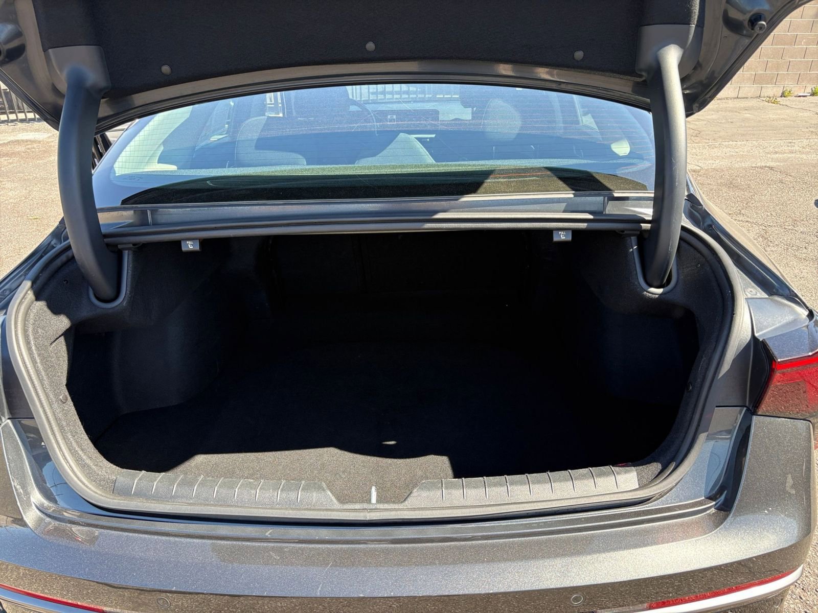 Used 2025 Kia K5 LXS image 30