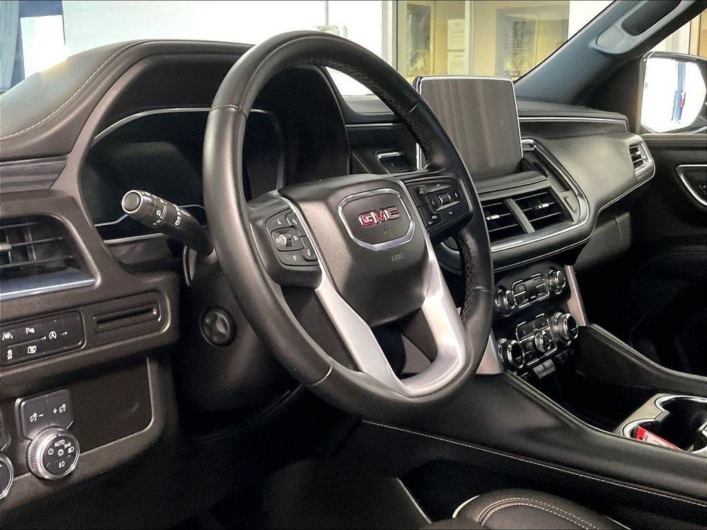 Used 2023 GMC Yukon SLT w/ SLT Premium Package AWD/4WD image 8