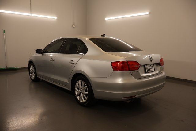 Used 2014 Volkswagen Jetta SE FWD image 4