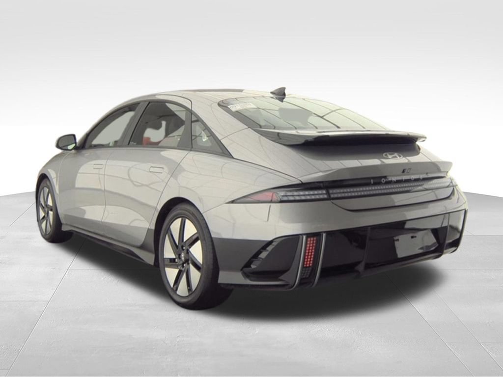 Used 2024 Hyundai Ioniq 6 SE RWD image 8