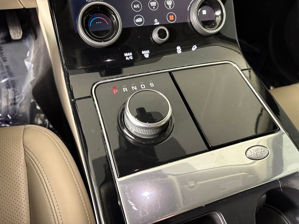 Used 2020 Land Rover Range Rover Velar S image 21