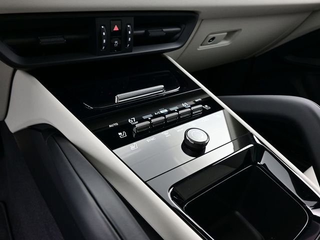 New 2026 Porsche Cayenne GTS image 11