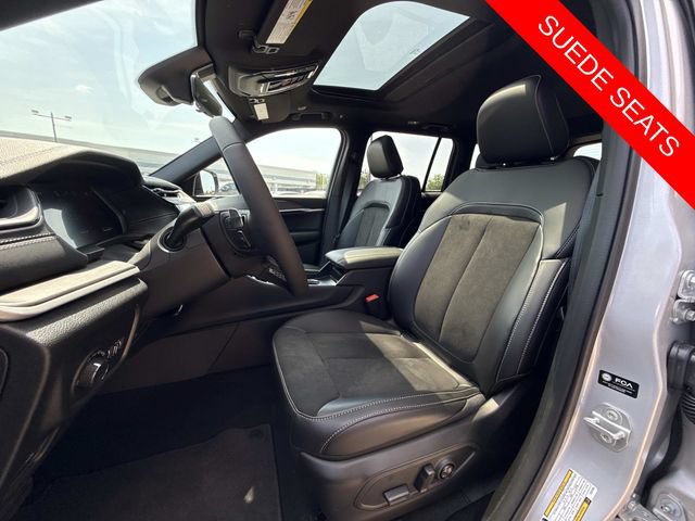 New 2026 Jeep Grand Cherokee Altitude AWD/4WD image 6