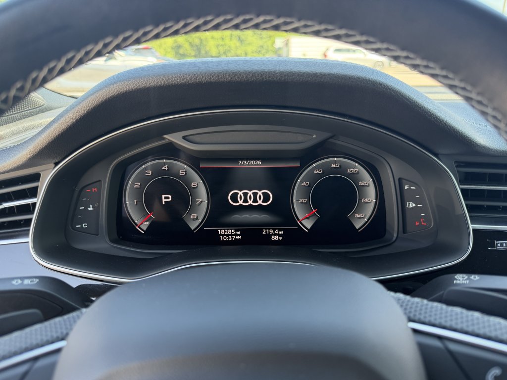 Used 2024 Audi SQ7 Prestige AWD/4WD image 12