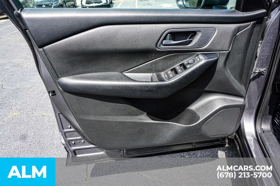 Used 2024 Nissan Rogue S AWD/4WD image 46