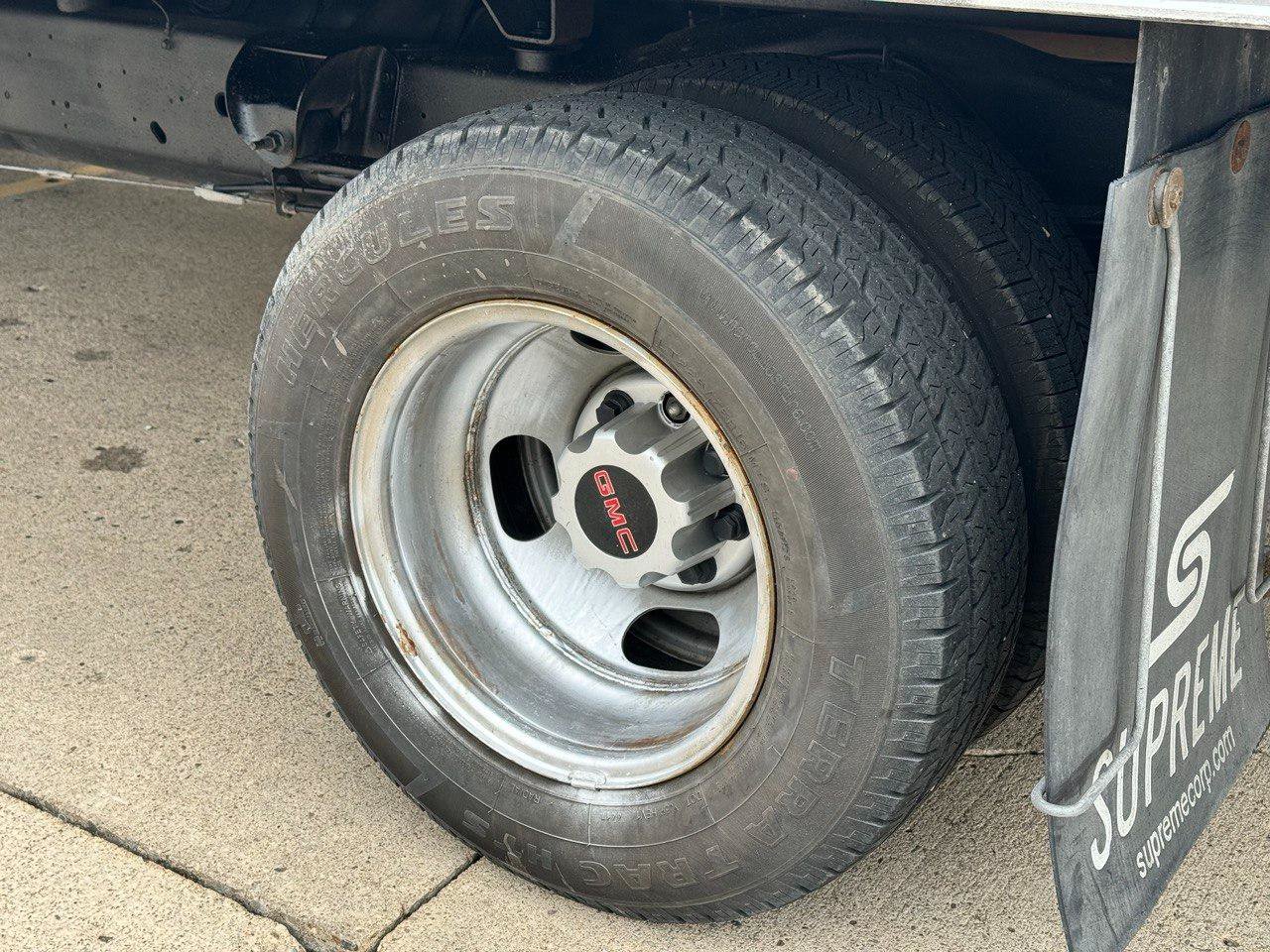 Used 2019 GMC Savana 3500 w/ Power Convenience Package RWD image 24