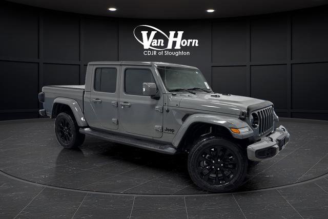 Used 2022 Jeep Gladiator Overland AWD/4WD image 1